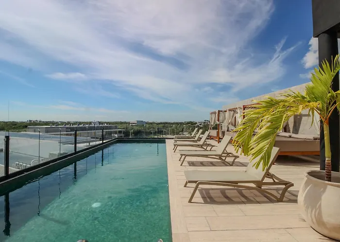 Luxury With Rooftop Pool And Gym In Location Apartamento *