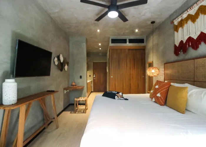 Luxury With Rooftop Pool And Gym In Location Apartamento Tulum